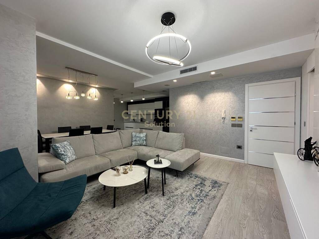 Apartament 3+1+2 për shitje pranë Vilës L, Astir