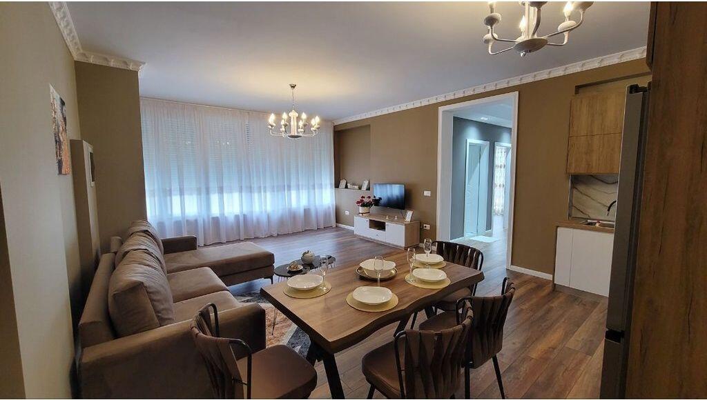 SUPER APPARTAMENTO MODERNO 2+1+VERANDA IN VENDITA VICINO ALLA MOSCHEA GIARDINO BOTANICO! 325.000 € Sup. Totale 170m2