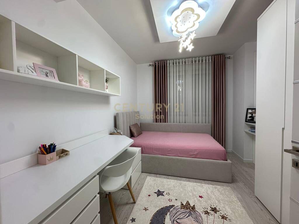 Apartament 3+1+2 për shitje pranë Vilës L, Astir