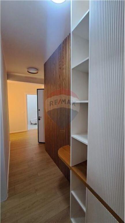 🏢 Apartament për Shitje  2+1+2 – Lungomare, Rruga Reshat Osmani, Vlorë