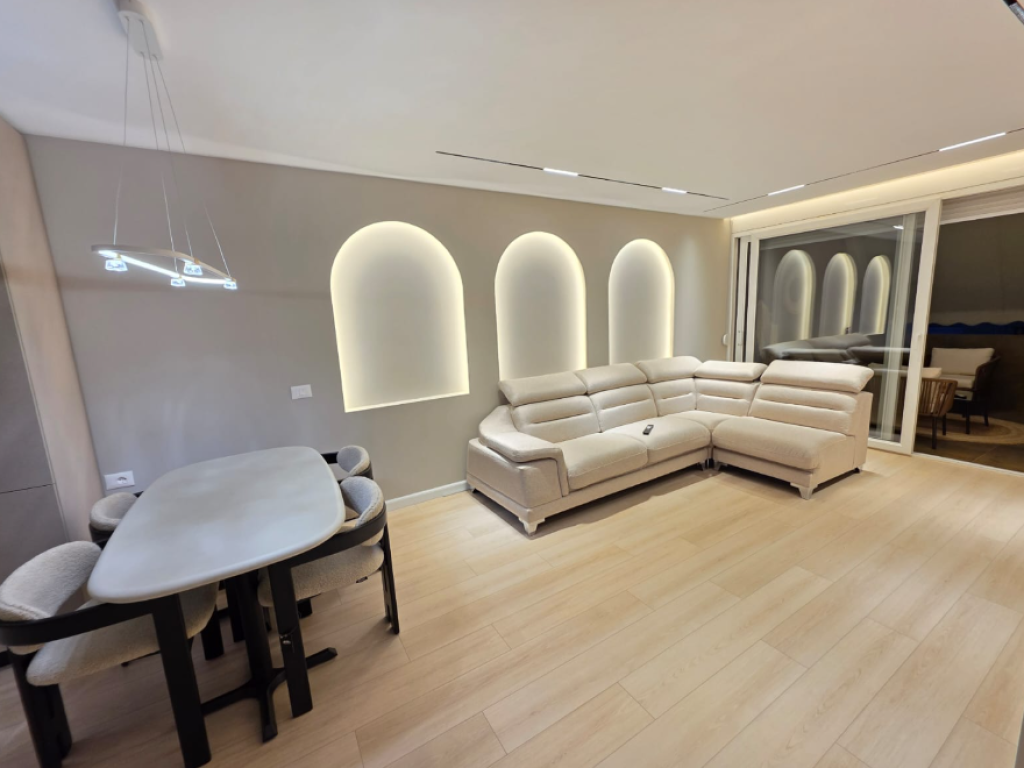 ✨ Appartamento Moderno 2+1 con Veranda – Ex Esposizione  