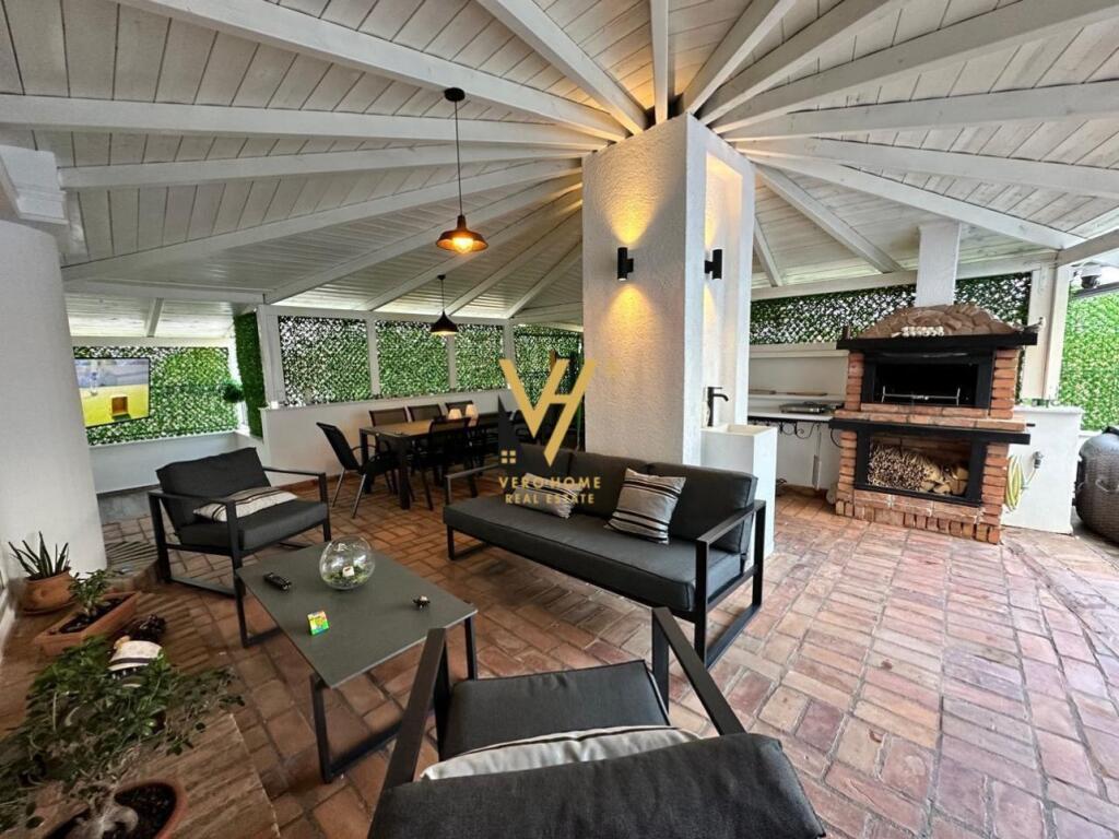 ATTICO 3+1+2+VERANDA IN VENDITA A MALI I ROBIT, GOLEM 300.000 EURO