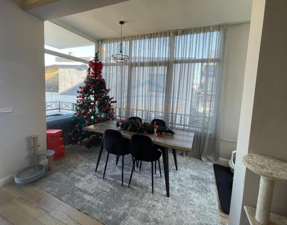Shitet, Apartament 2+1+2, Kopshti Botanik, Tiranë.