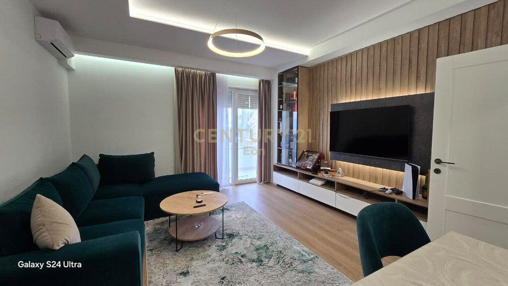 Appartamento 1+1 in Vendita sulla Prima Linea con Vista Mare, Shkëmbi i Kavajës, Durrës