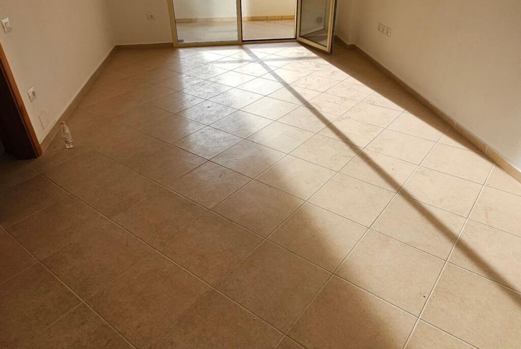 A Lungomare, Vendesi in Vendita Appartamento 1+1 Con Vista Parziale Sul Mare!