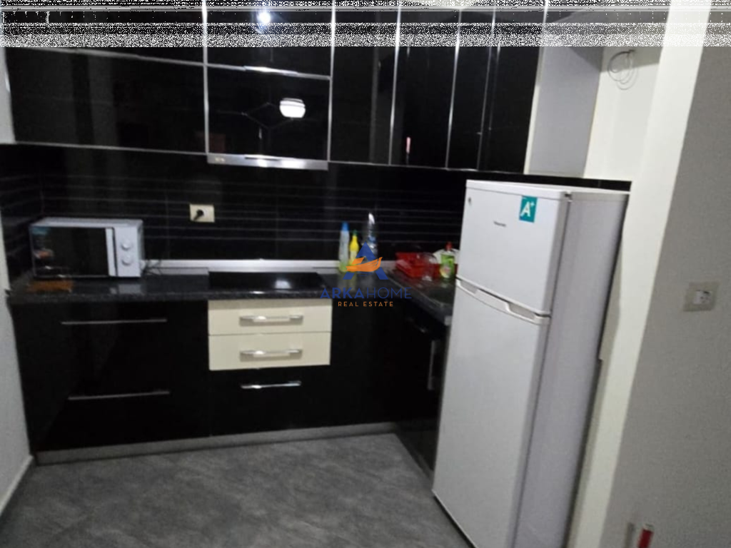 JEPET ME QERA APARTAMENT 1+1+BALLKON "LIQENI ARTIFICJAL" 55.000 LEKE