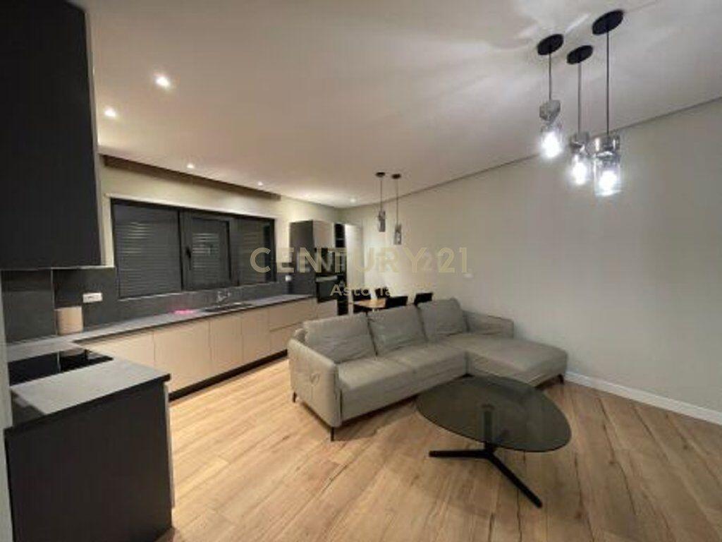 Apartament 1+1 NE ASTIR PER QIRA