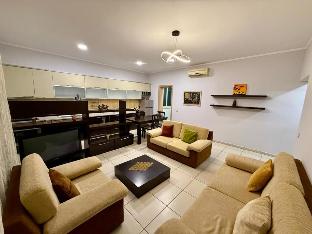 📣 AFFITTO Appartamento 2+1 Con 2 Bagni 📍 Myslym Shyri ✨💶 Prezzo 55.000 Lek/Mese (Non Trattabile)