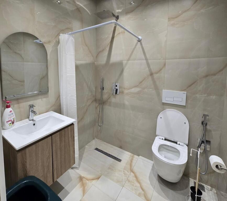 Shesim super apart 2+1+2 te Xhamia te Kopshti Botanik