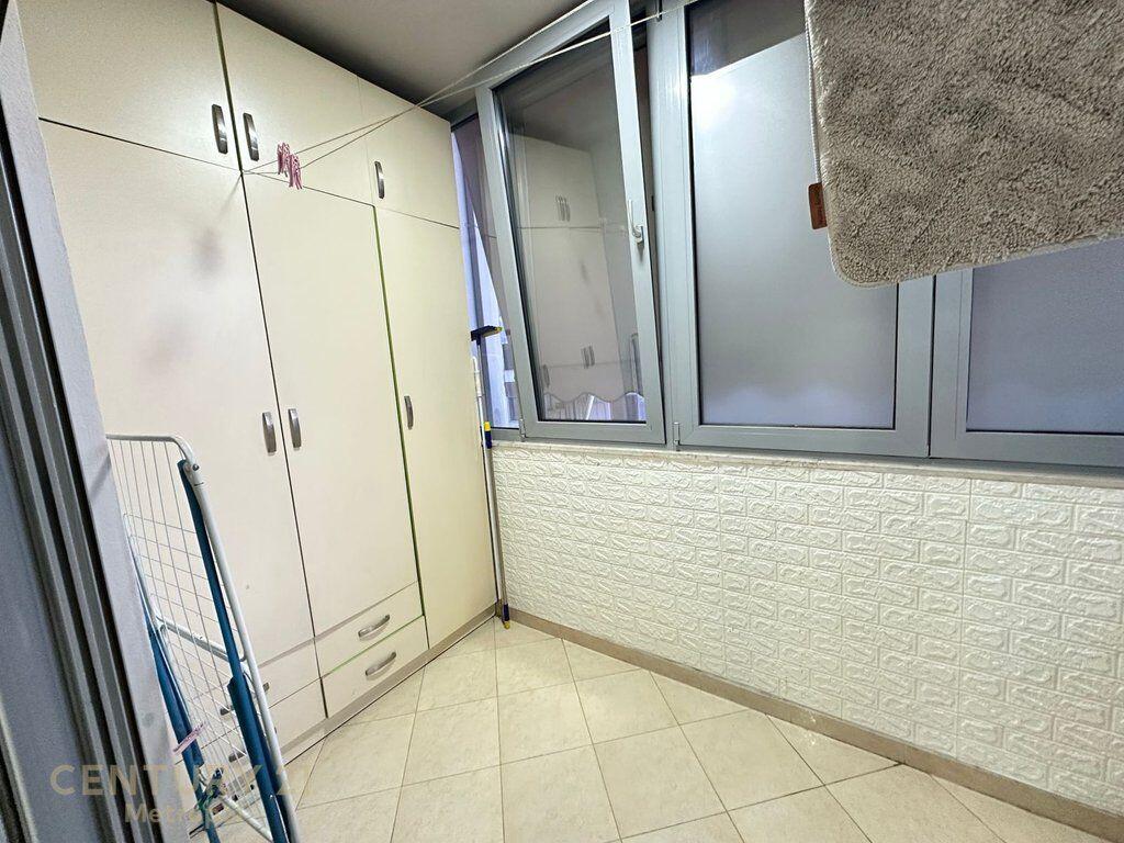 APARTAMENT PER QIRA 2+1 PRANE BAR CIAO-RRUGA E QELQIT!