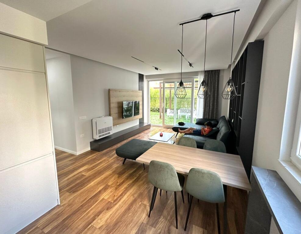 APARTAMENT  PER QERA 2+1+2 +POST PARKIMI KOMPLEKSI FZ, LIQENI I THATE!