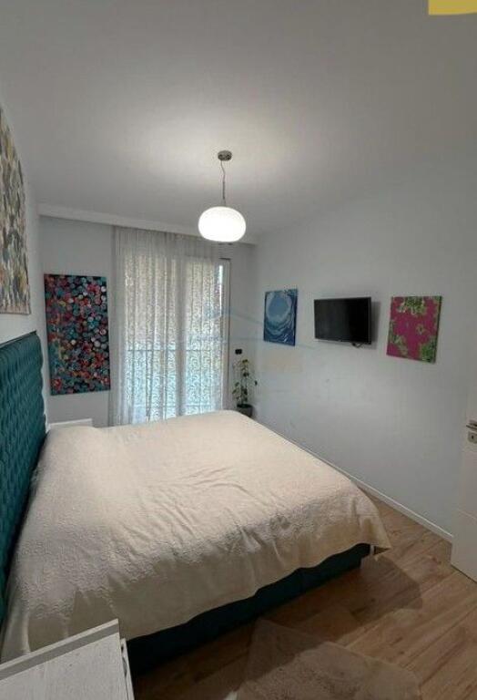 For sale, Apartment 2+1, Gramoz Pashko Street, Faculty of Economics.