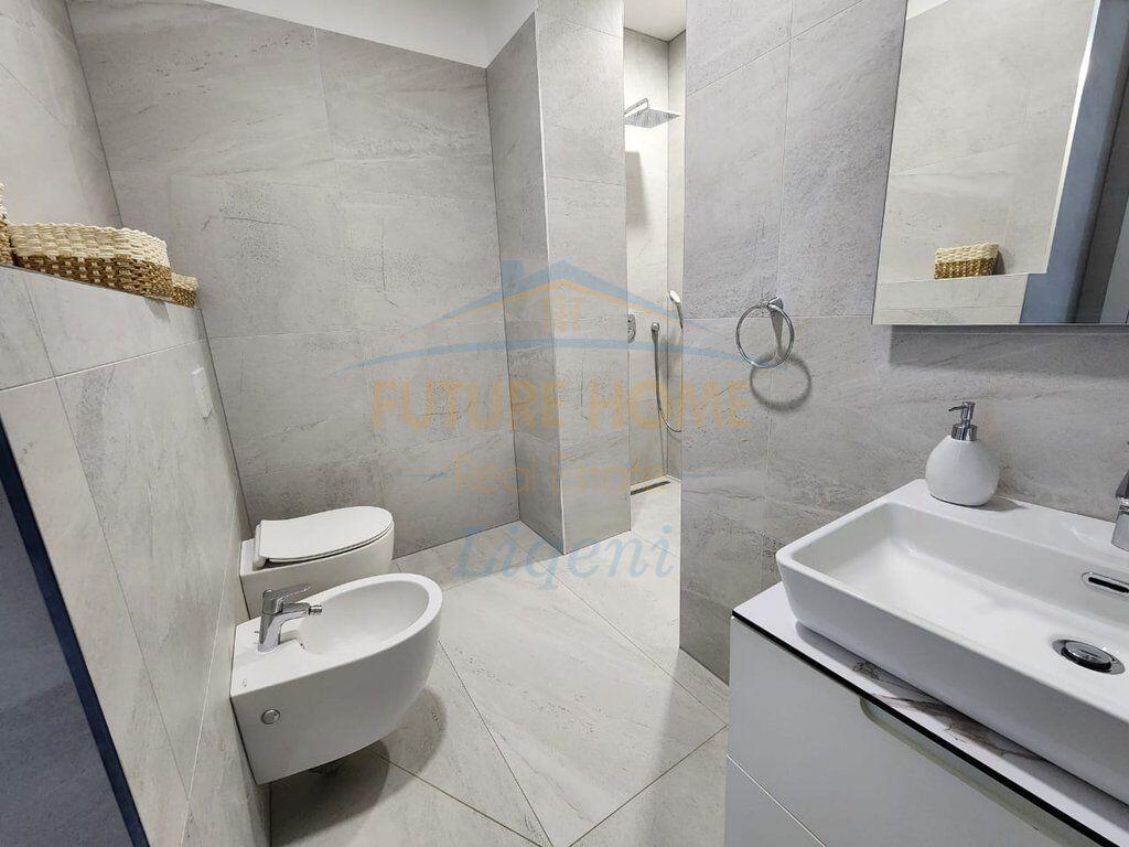 Affitto, Appartamento 2+1+Veranda+Posto Auto, Complesso Forest, Tirana