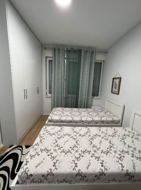 🏠 Appartamento moderno 2+1+2 in affitto  📍 Via Dritan Hoxha – Zona Aura