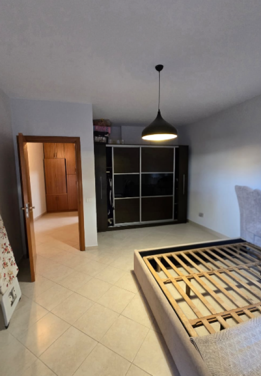 🏠 Appartamento 2+1+2 in affitto – Via Kosovareve