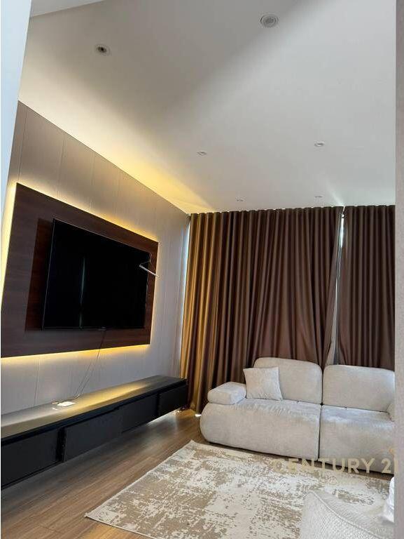 Vendiamo appartamento 2+1+2, presso Residenza Lake View! 550.000 € Sup. Totale 133m2