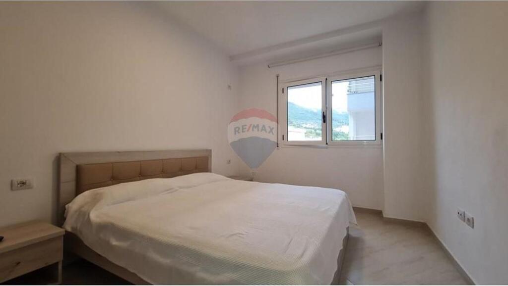 🏡 Apartament 1+1 për Shitje – Lungomare, Vlorë