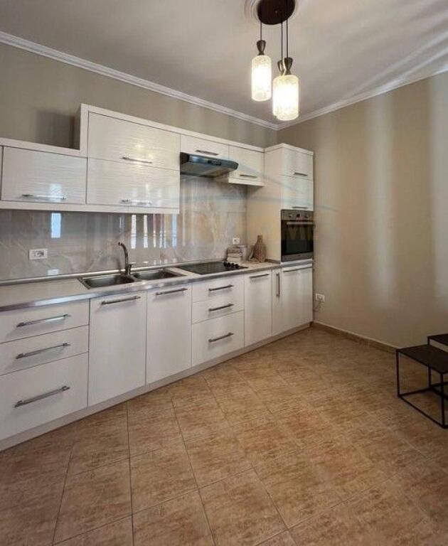 In vendita, Appartamento 1+1, Shkembi i Kavajes, Durrës