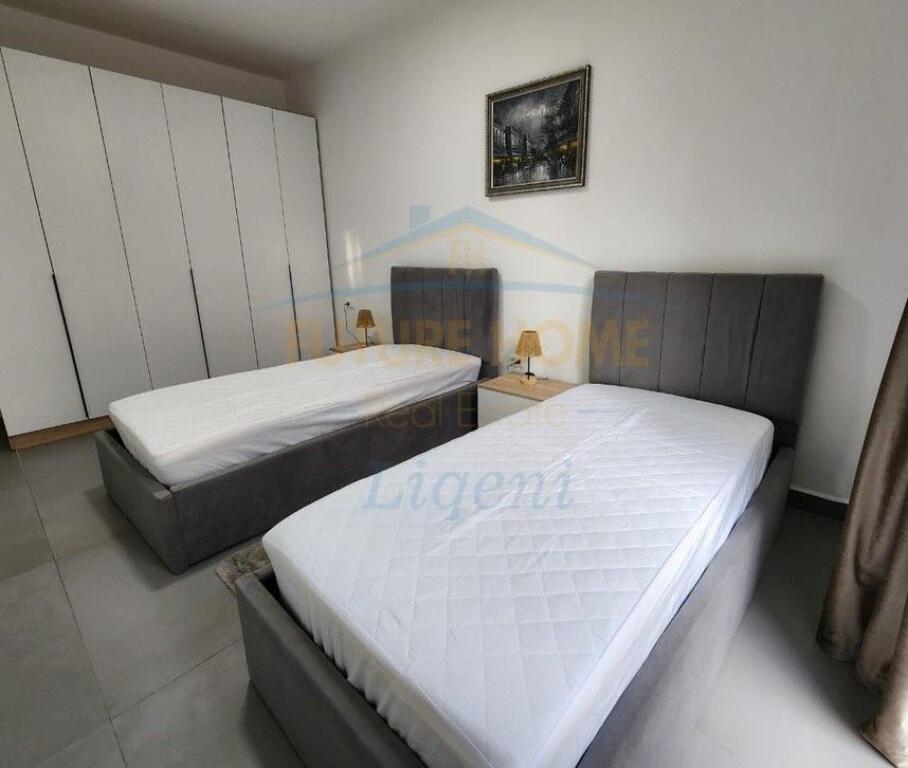 Affitto, Appartamento 2+1+Veranda+Posto Auto, Complesso Forest, Tirana