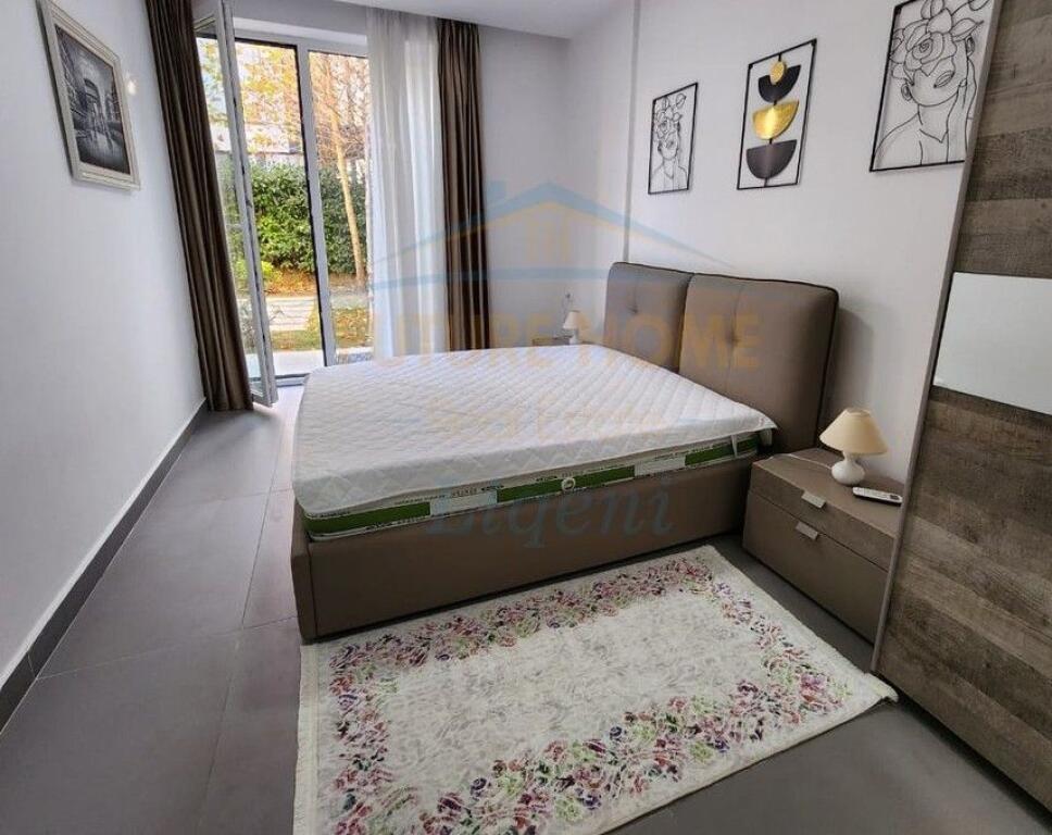 Affitto, Appartamento 2+1+Veranda+Posto Auto, Complesso Forest, Tirana