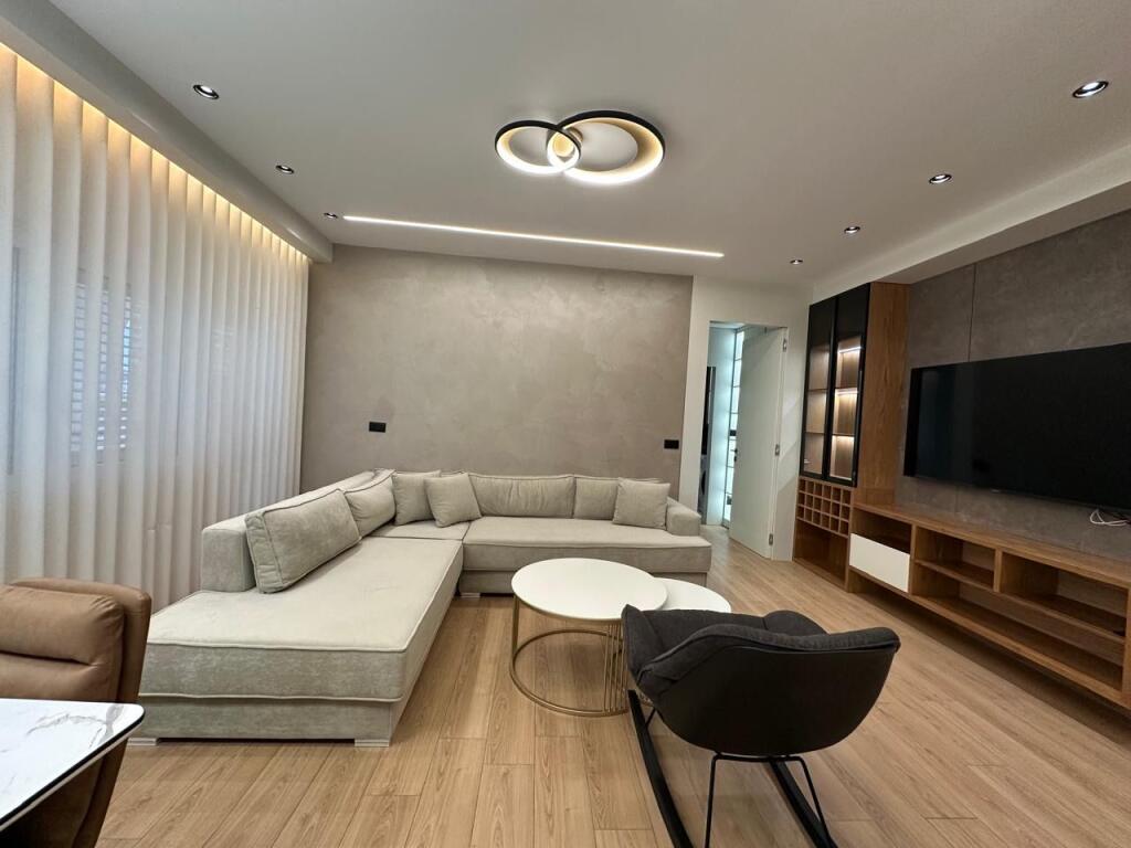 APARTAMENT 1+1 ME QIRA | LIQENI I FARKËS
