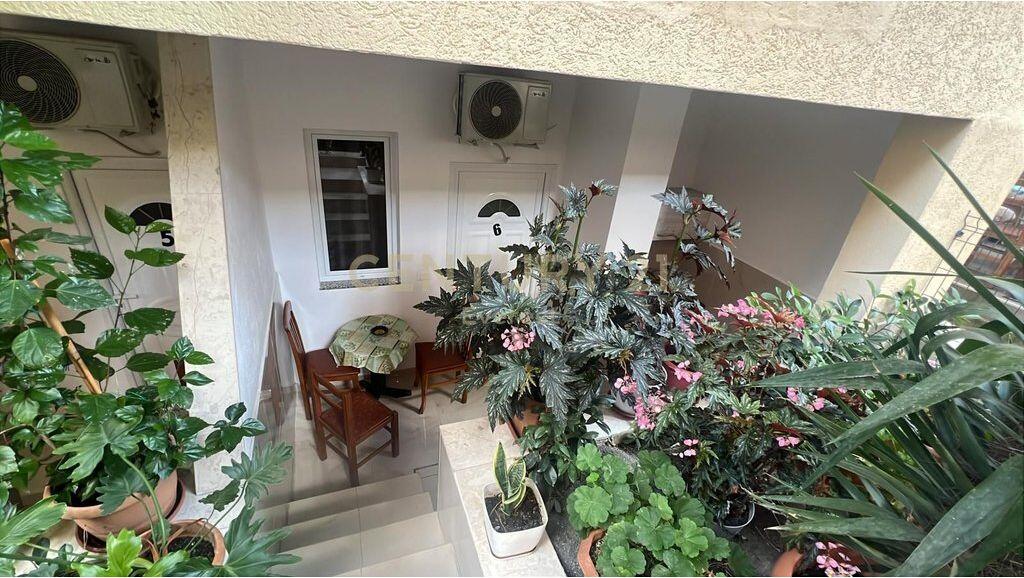 🌊 Hotel in Affitto con 22 Monolocali a Shkëmbin e Kavajës – Investimento Turistico