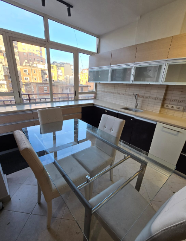 🏠 Appartamento 2+1+2 in affitto – Via Kosovareve