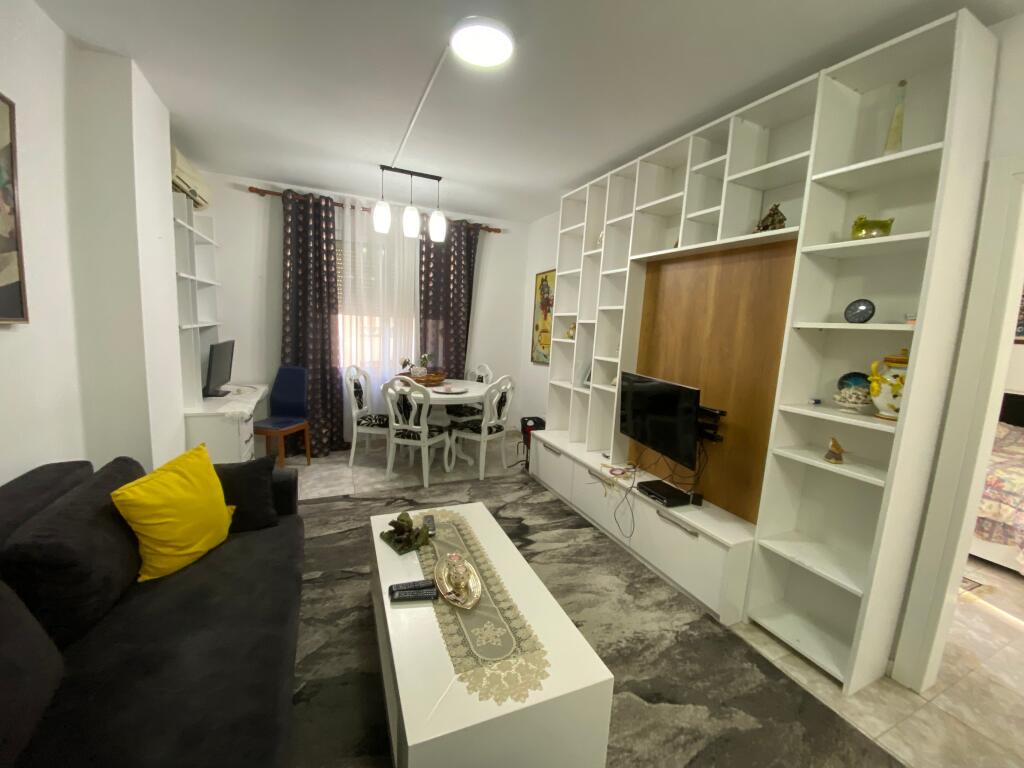 1+1, furnished at dixhitalbi in the municipality of Parisi, 600 euros
