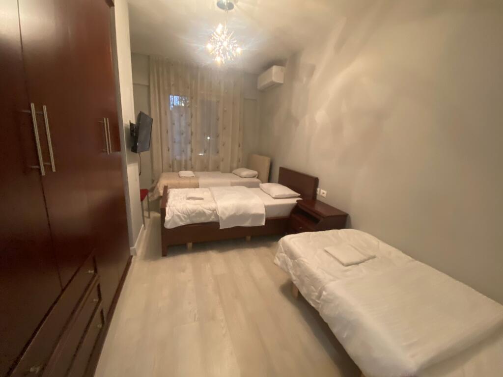 2+1, in via Barrikadave, prezzo 250 mila euro, parcheggio opzionale offerto