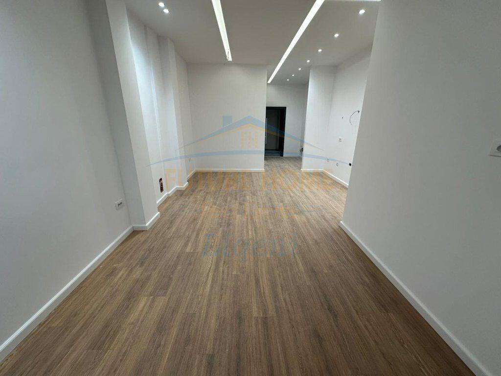 For sale, Apartment 1+1, Eduard Mano Street, Dry Lake, Tirana.