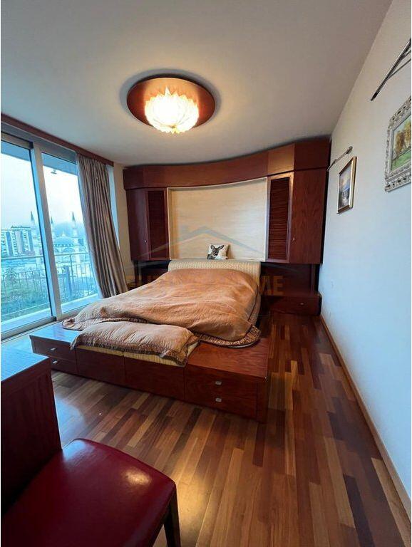 Affitto, Appartamento 3+1+2, Vicino al Centro, Tirana