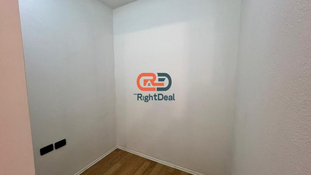 Vicino alla Scuola di Balletto, Appartamento 1+1 in Affitto, Investito!!!