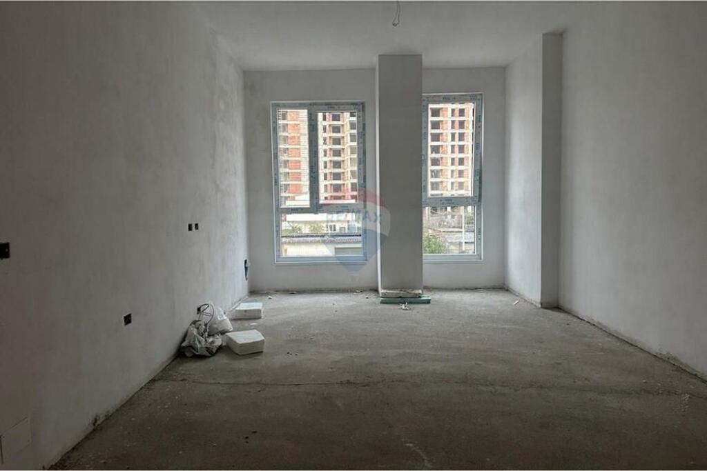Apartment 2+1+2 for sale in Porcelan