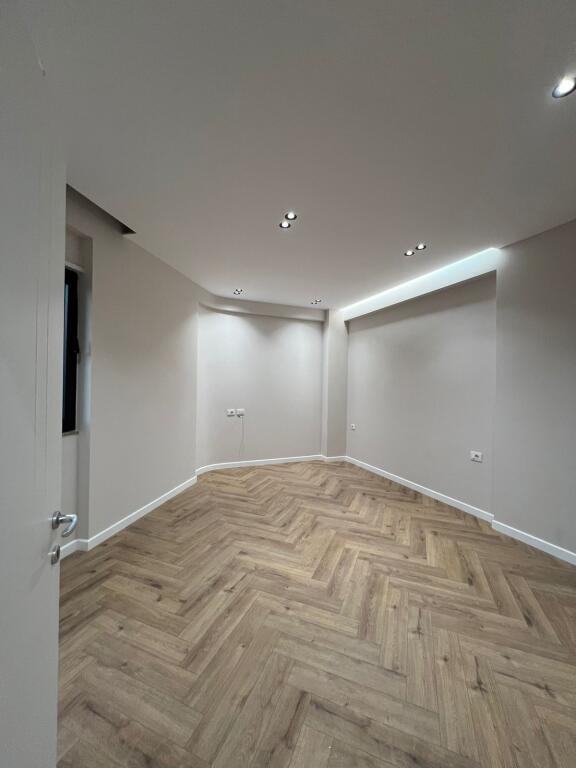 Business Premises for Rent – OASIS Residence ASTIR