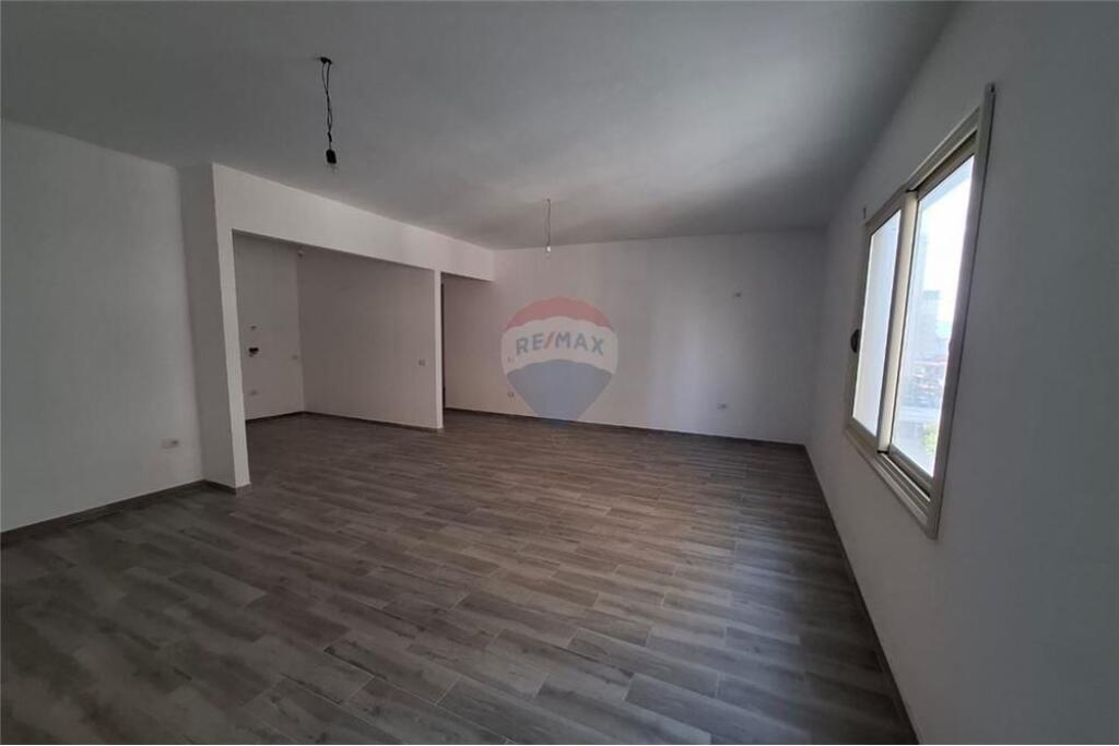 🏡 Appartamento 2+1 in Vendita – Via Gjergj Kastrioti, Vlora