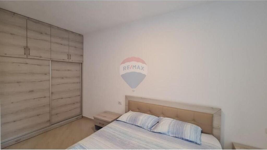 🏡 Apartament 1+1 për Shitje – Lungomare, Vlorë