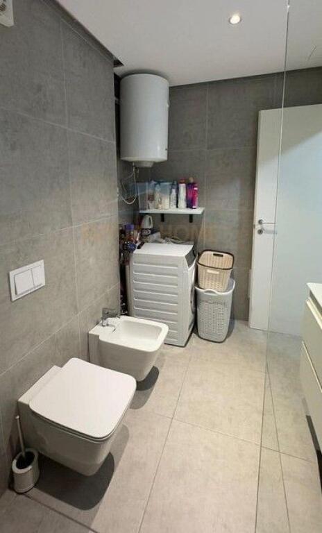 Shitet , Apartament 1+1 , Fiori Di Bosco.