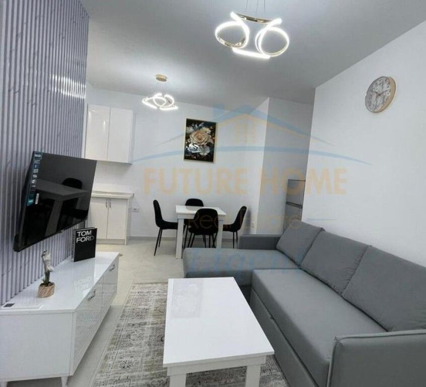 Apartament 1+1 me qera tek Kopshti Botanik.