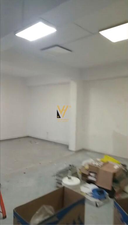 BUSINESS PREMISES 100 M2 FOR RENT IN CENTER 2,000 EURO
