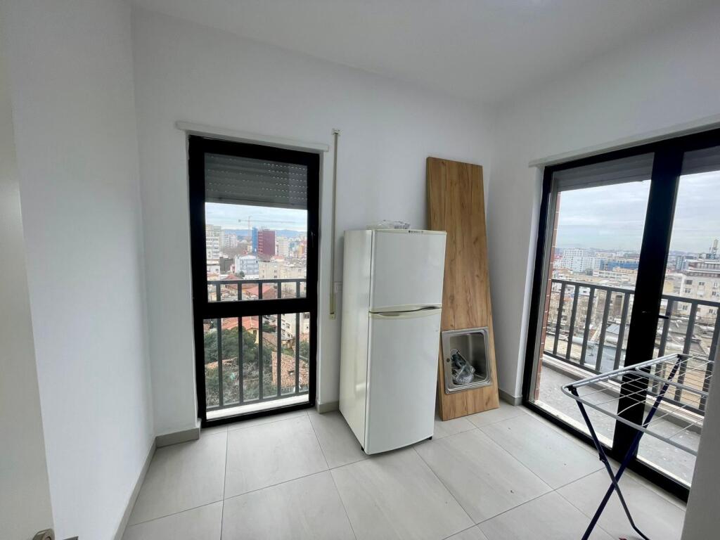 📣 SHITET Apartament 3+1 Me 2 Tualete 📍 Prane Viles Gold 🛣️ Rruga e "Dibres" 💶 261.000 Euro ✨