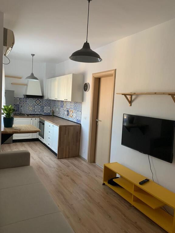 Apartment 1+1 for rent at Komuna e Parisit near Ola Fast