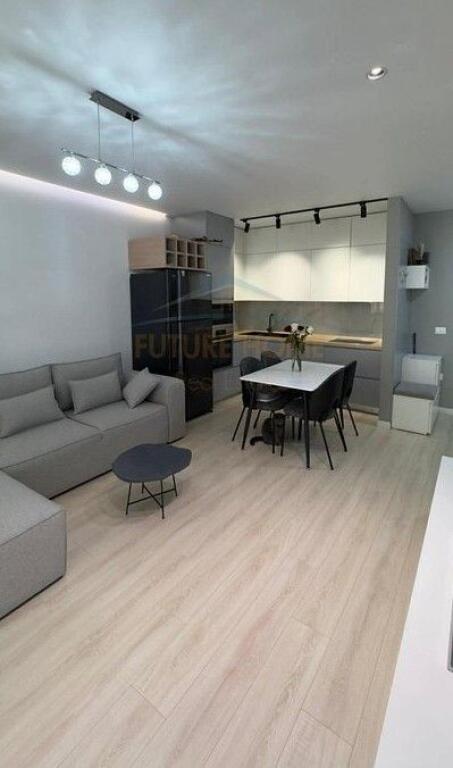 Shitet , Apartament 1+1 , Fiori Di Bosco.