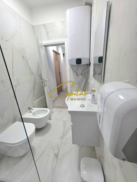OFFICE FOR RENT 110 M2 KAVAJES STREET 800 EURO