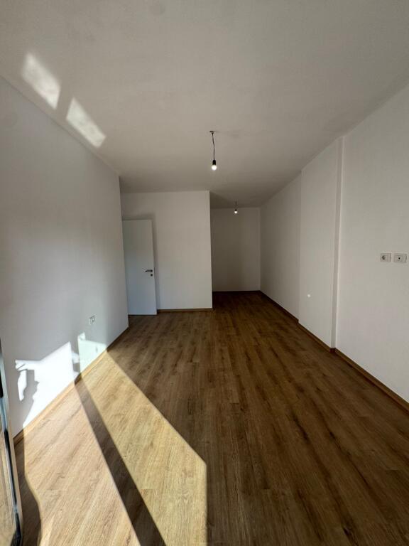 Vendiamo appartamento 2+1 in Via E. Elbasani a Xibraku