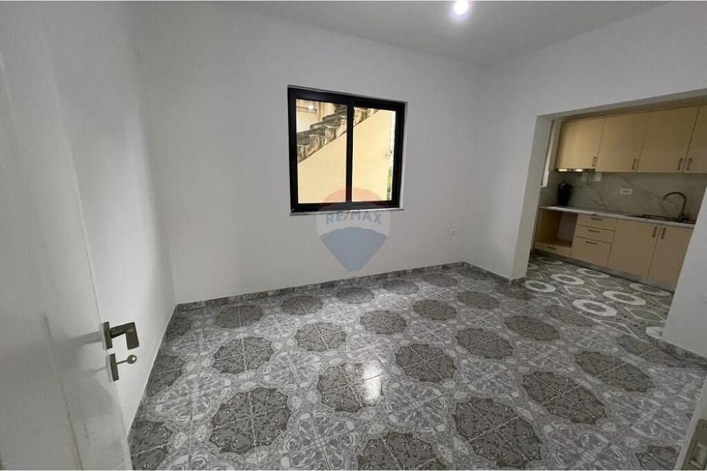 Apartament 2+1- Për Qira - Kodra e Priftit, Tiranë!!! ID: 530581012-4
