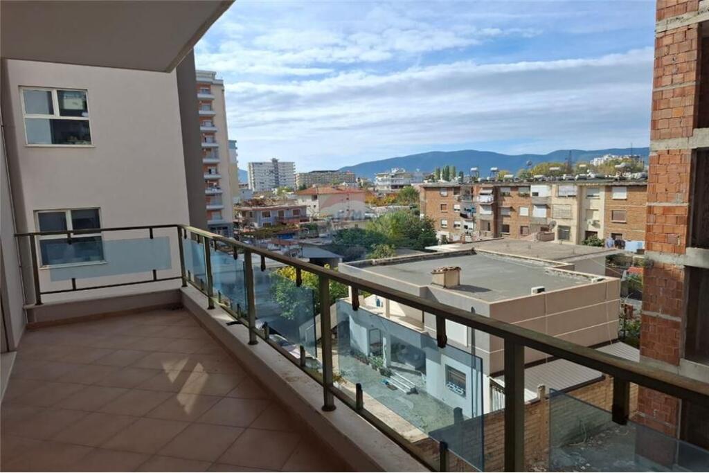 🏡 Appartamento 2+1 in Vendita – Via Gjergj Kastrioti, Vlora