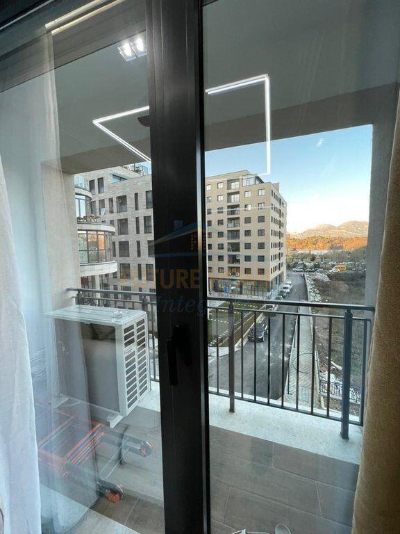 Qera, Apartament 2+1+2+2 Poste parkimi, Liqeni i Thatë, Tiranë..