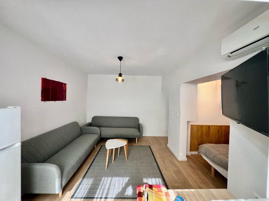 QIRA, STUDIO-APARTAMENT MODERN, MINE PEZA‼️ 500 € /Muaj
