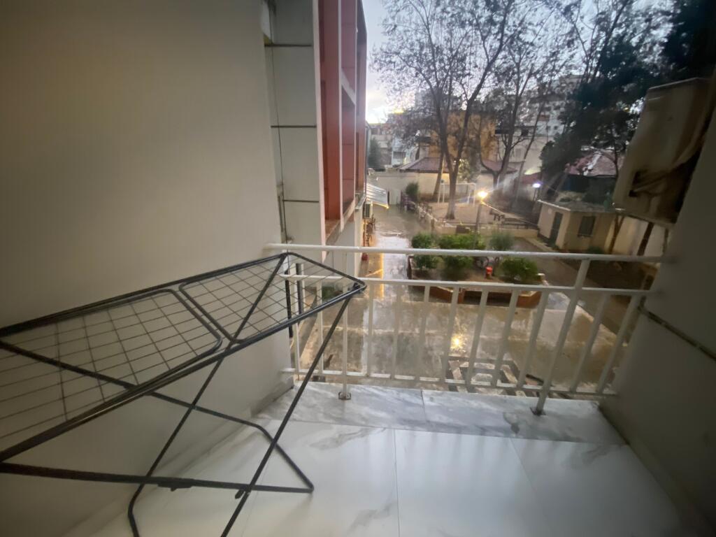 2+1, in via Barrikadave, prezzo 250 mila euro, parcheggio opzionale offerto