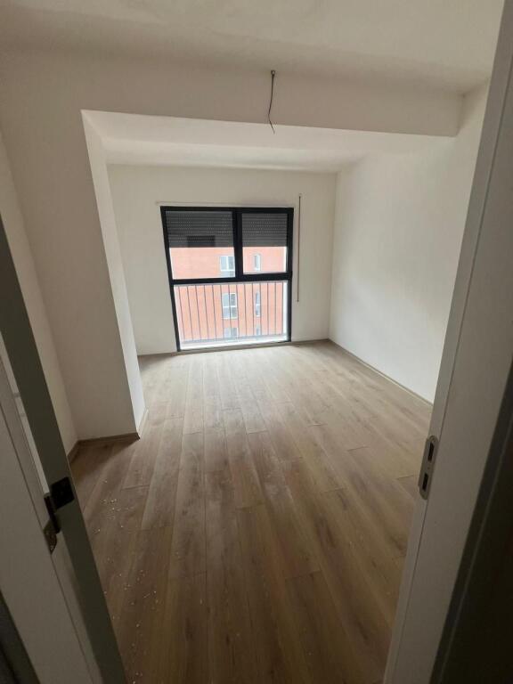 🏢 UFFICIO IN AFFITTO📍 Nuovo Boulevard💶 Prezzo: 690 EUR / mese (parcheggio incluso)